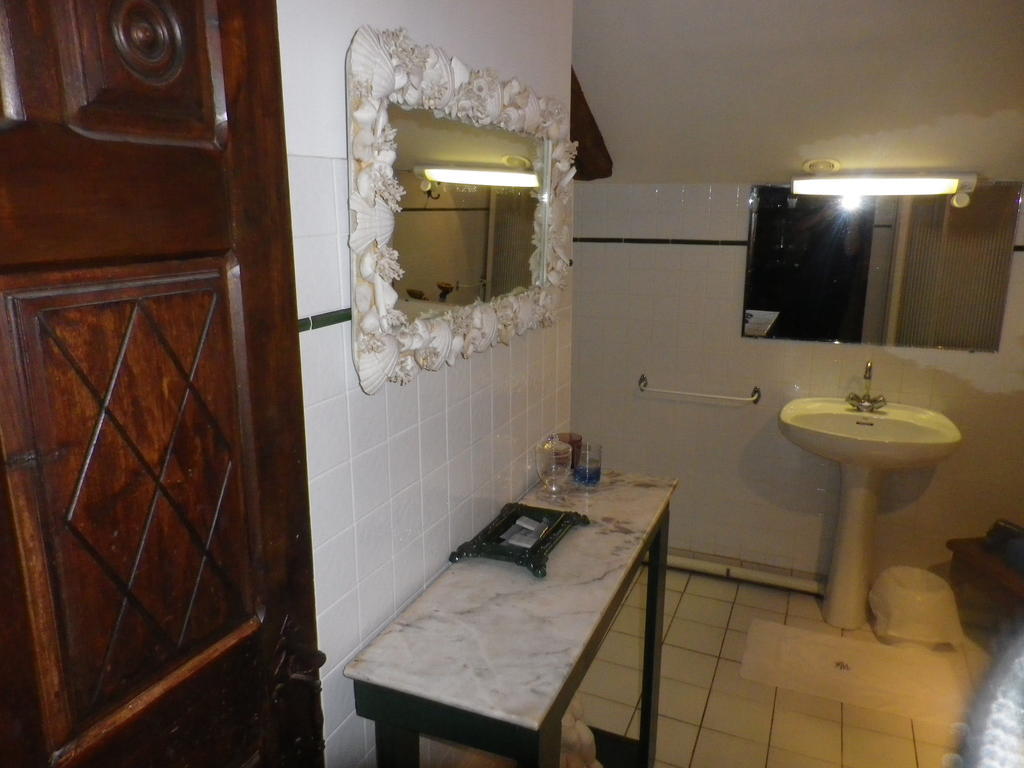 Chambres Et Table D'Hotes Manoir Capcazal De Pachiou Mimbaste Bagian luar foto