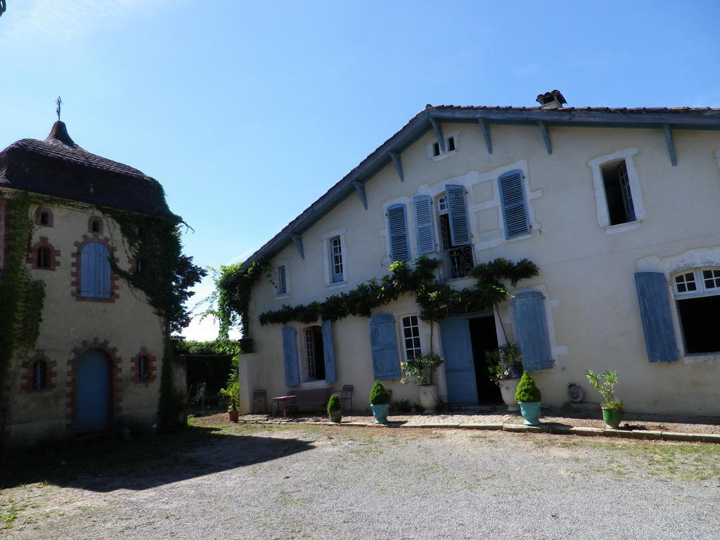 Chambres Et Table D'Hotes Manoir Capcazal De Pachiou Mimbaste Bagian luar foto