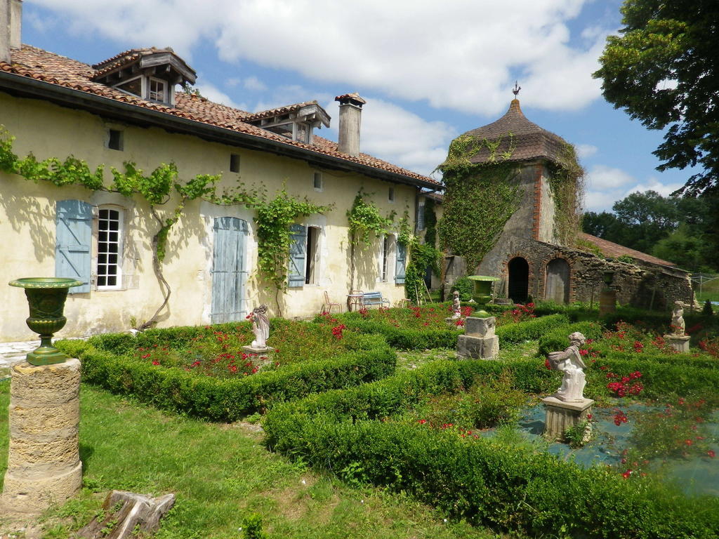 Chambres Et Table D'Hotes Manoir Capcazal De Pachiou Mimbaste Bagian luar foto